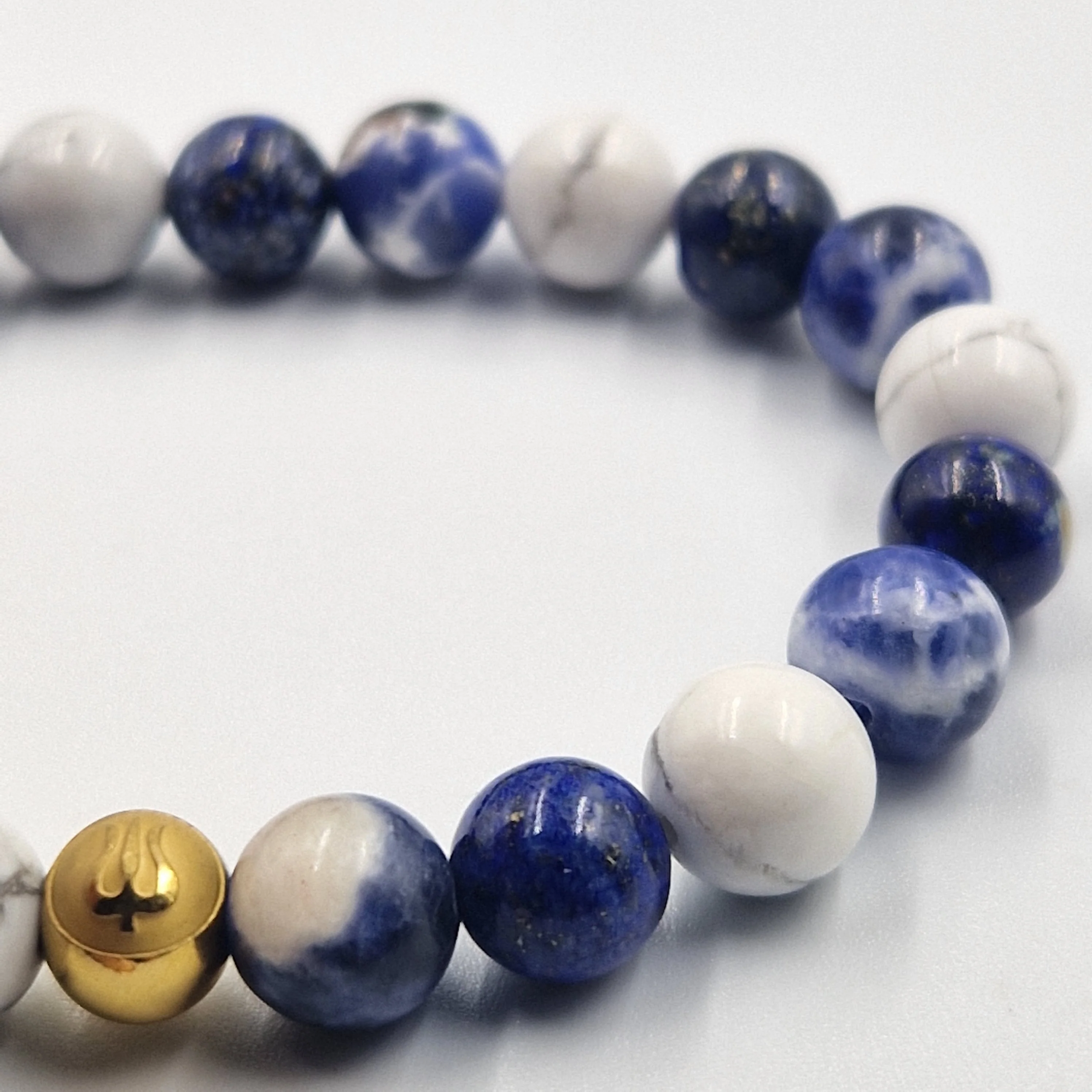 Bracelet AGRESSIVITE en Lapis lazuli, Sodalite et Howlite - Image 2