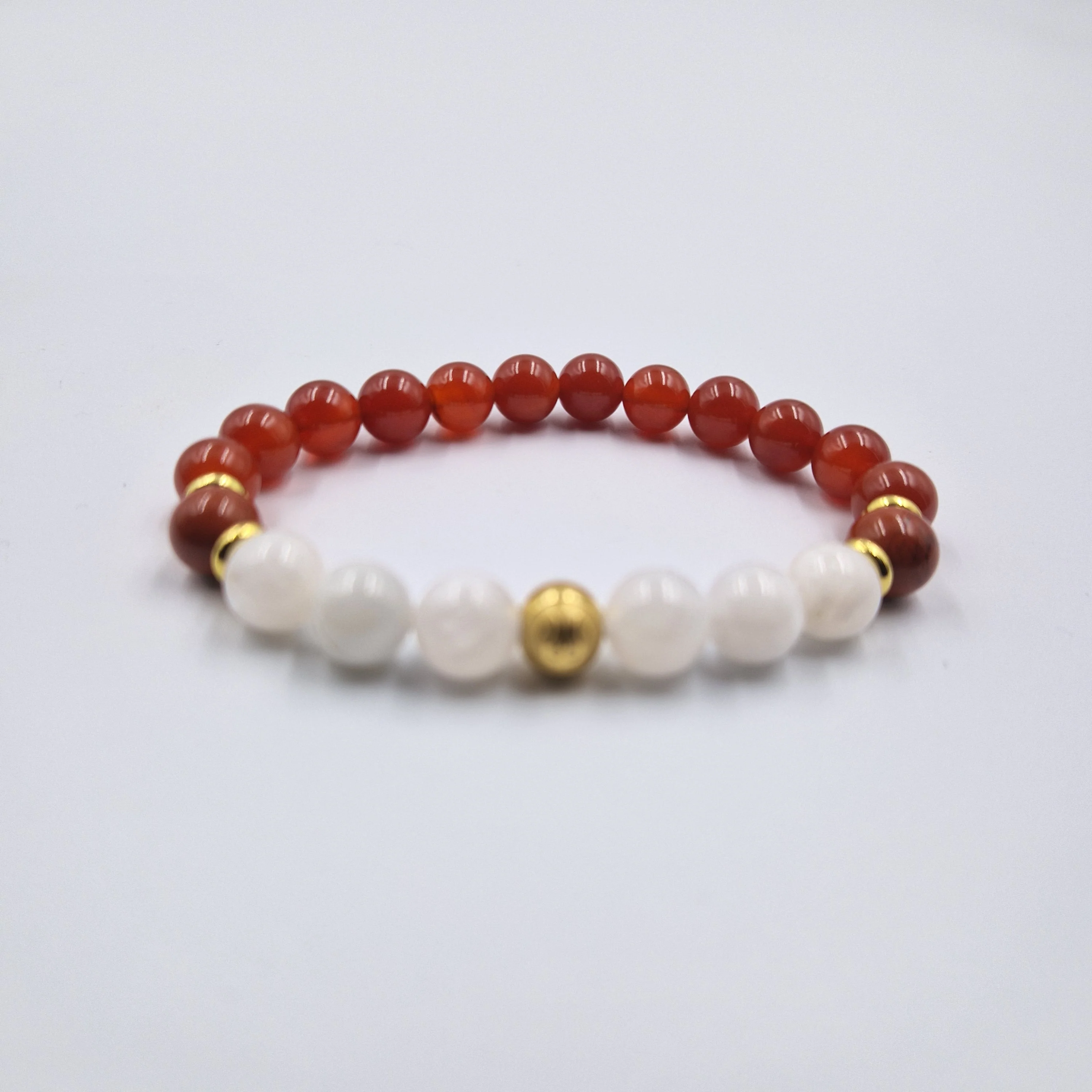 Bracelet Cancer Année 2024 en Pierre de lune blanche, Cornaline et Jaspe rouge - Image 3