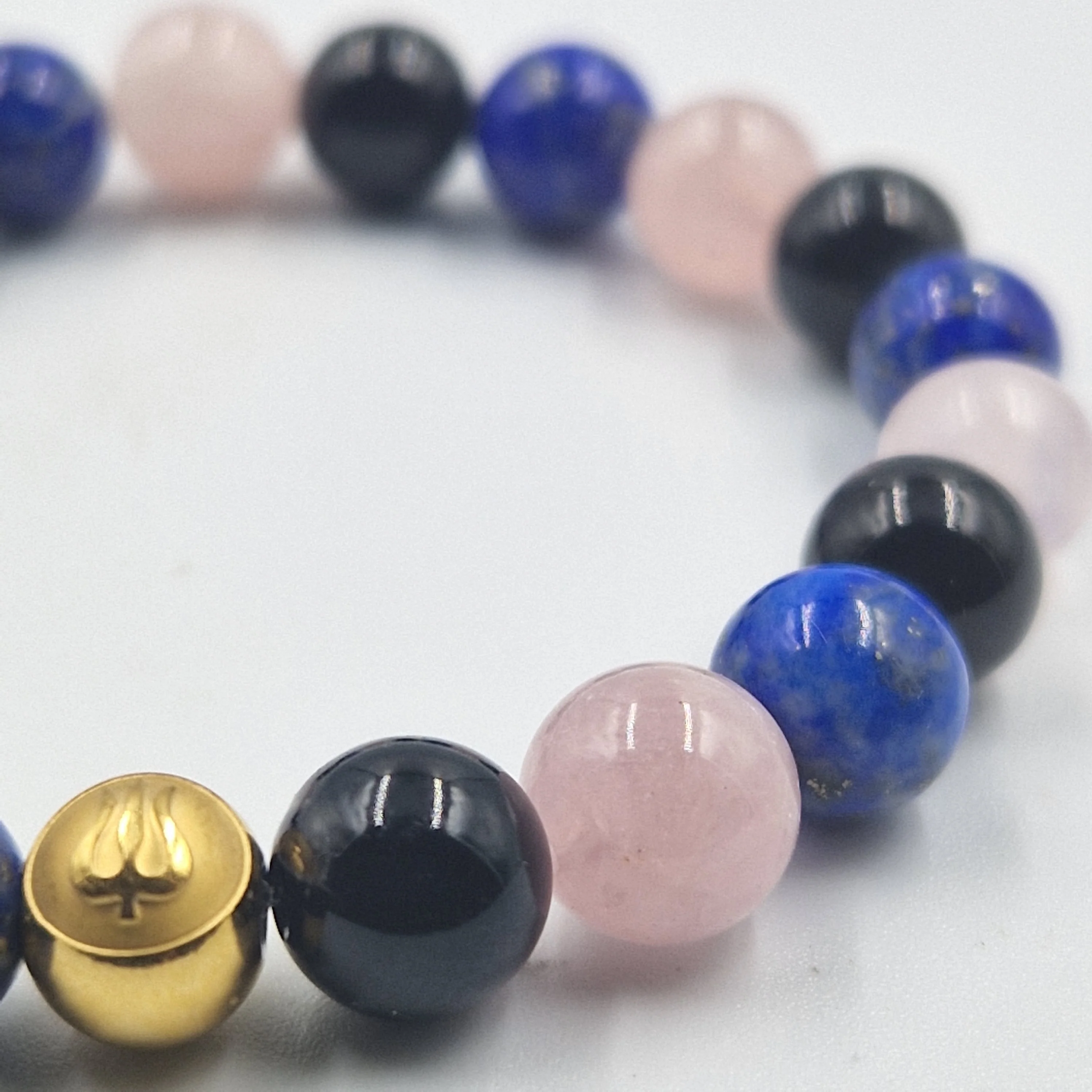 Bracelet COLERE en Quartz rose, Lapis lazuli et Obsidienne noire - Image 2