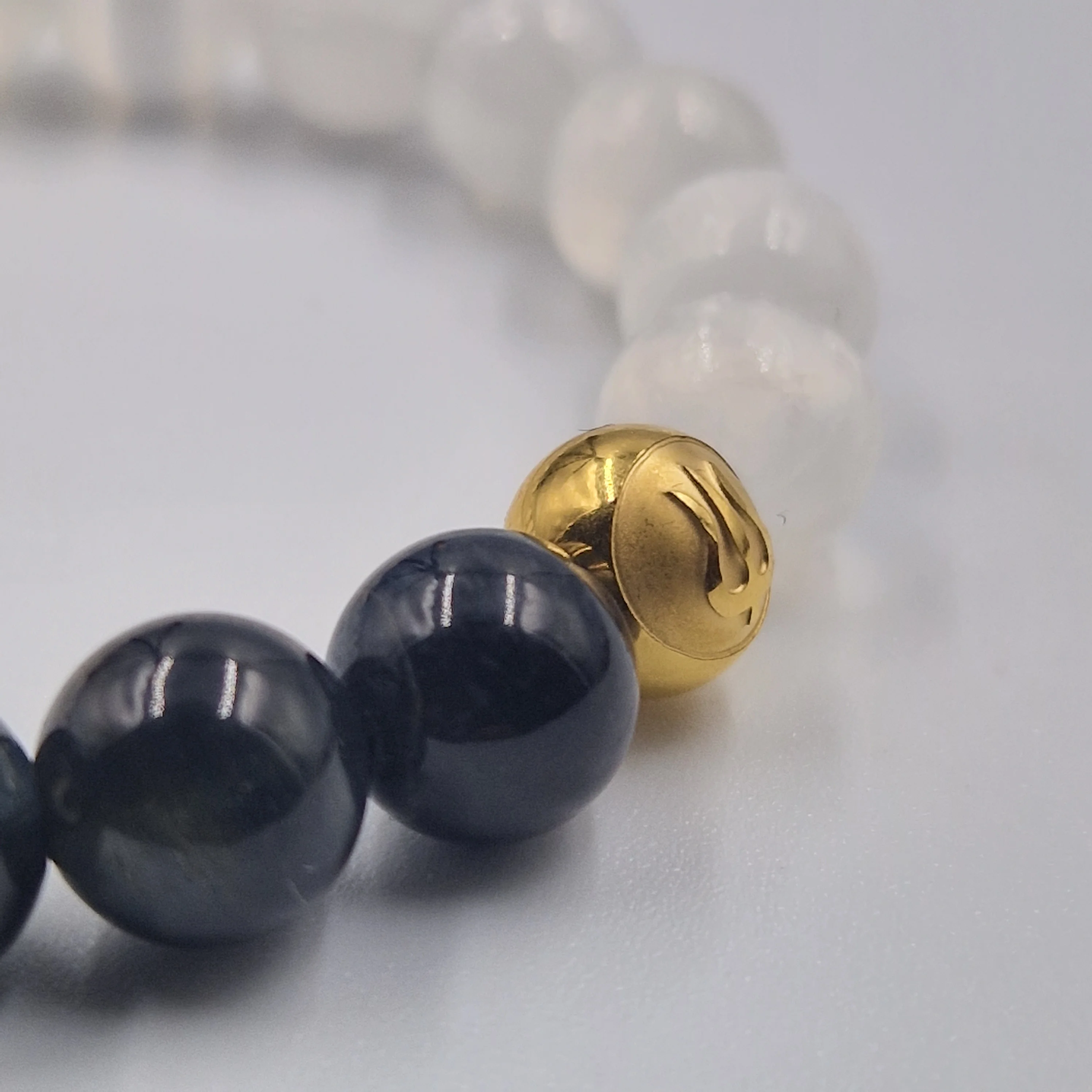 Bracelet en Sélénite et Oeil de faucon - Image 2