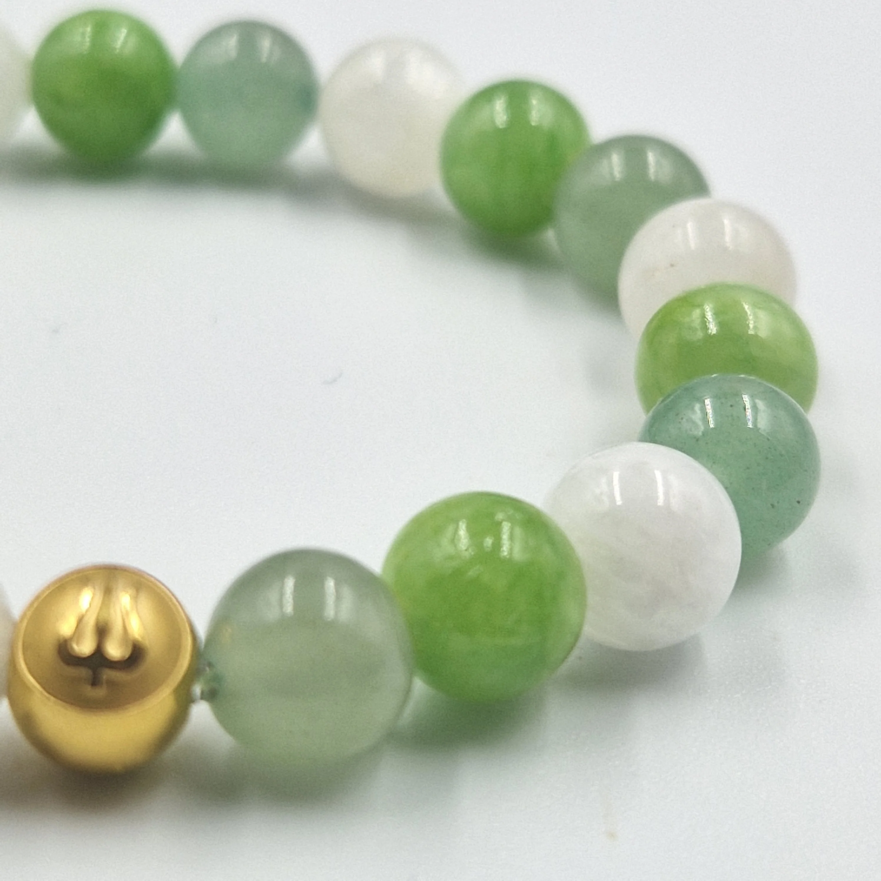 Bracelet FERTILITE en Pierre de lune blanche, Jade vert et Aventurine verte - Image 2