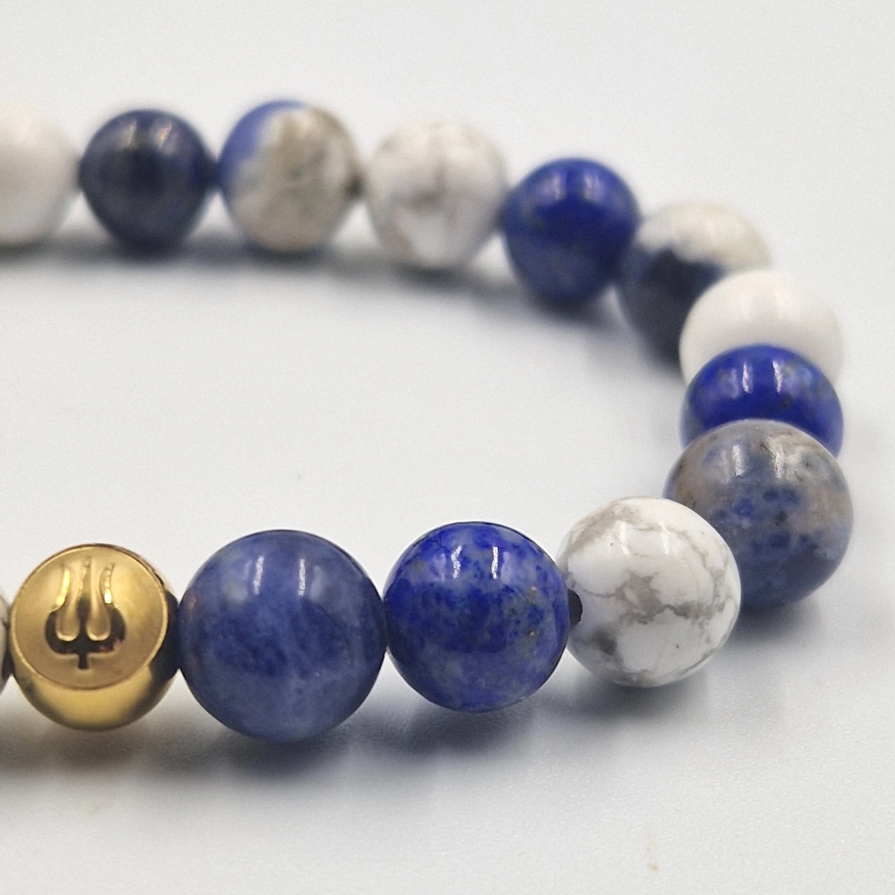 Bracelet IRRITABILITE en Sodalite, Lapis-lazuli et Howlite - Image 2