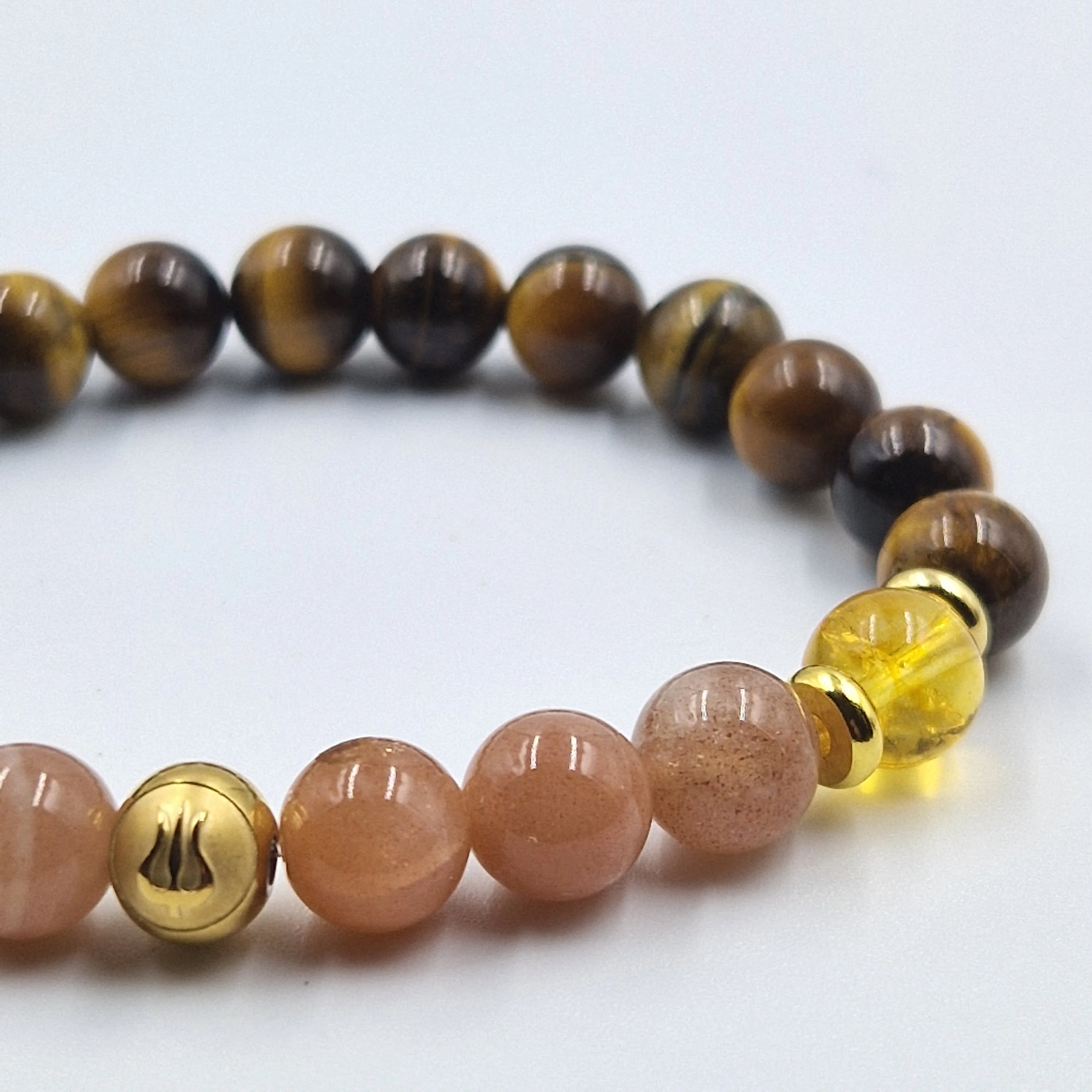 Bracelet Lion Année 2024 en Œil de tigre, Citrine et Pierre de soleil - Image 2