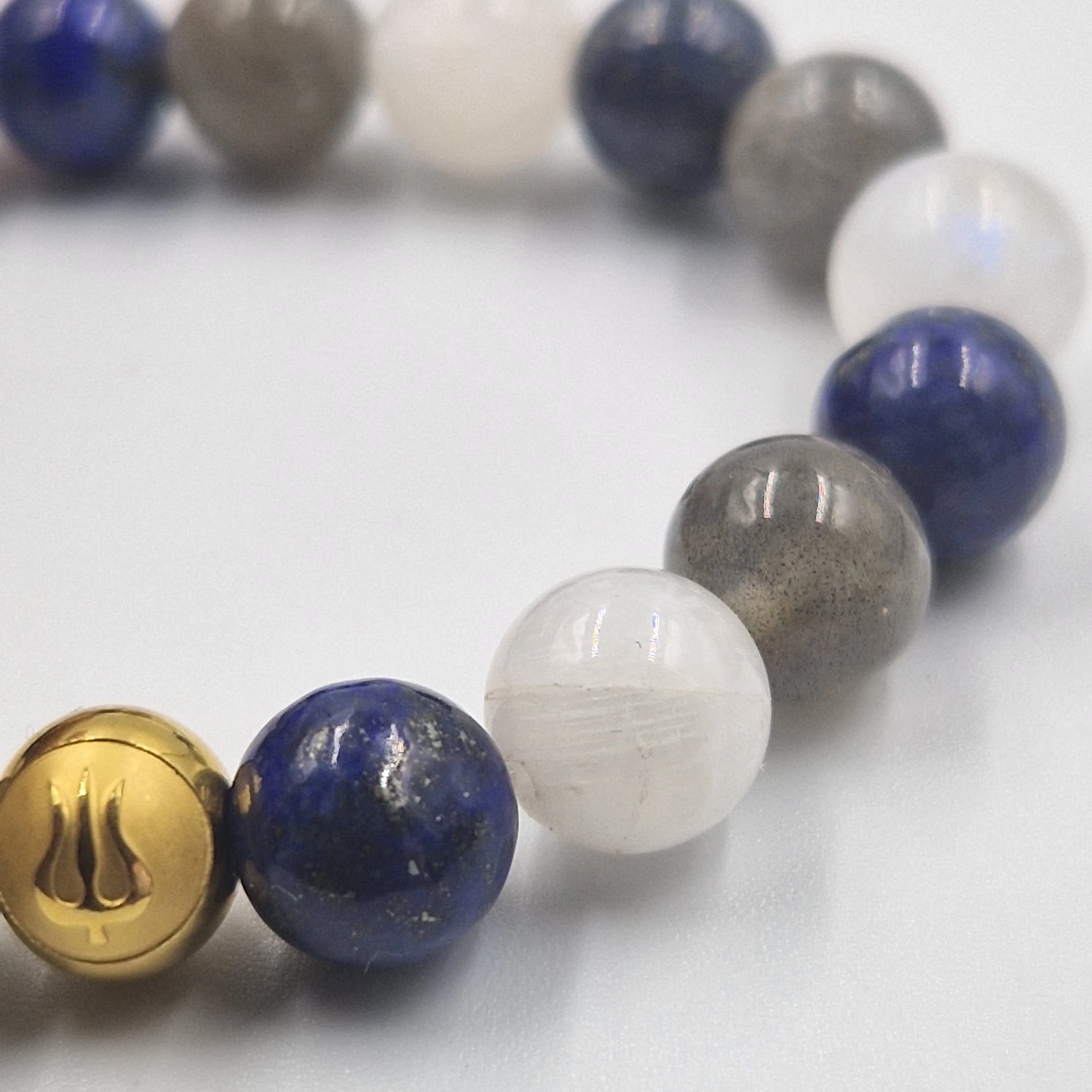 Bracelet MEMOIRE DES REVES en Lapis-lazuli, Pierre de lune blanche et Labradorite - Image 2