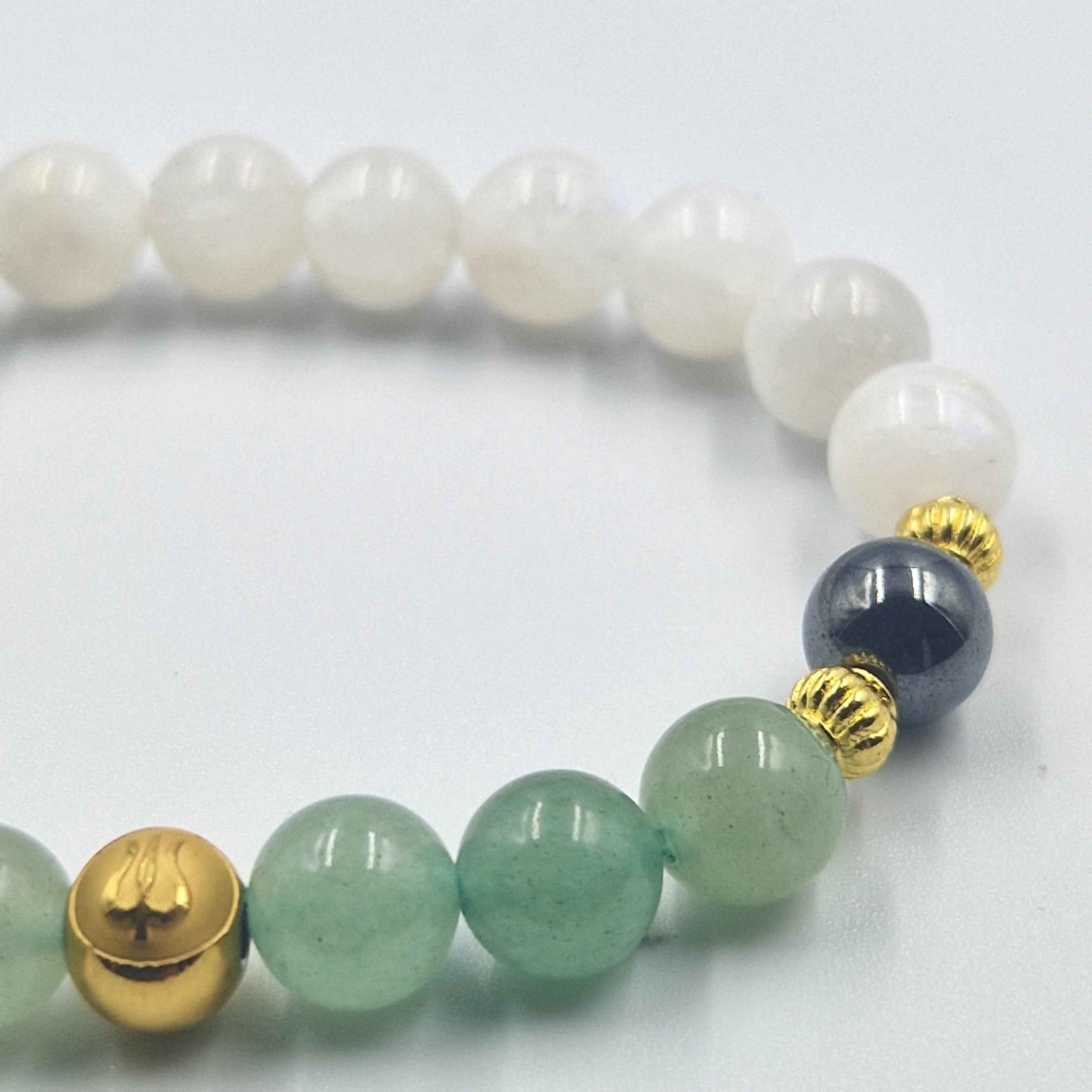 Bracelet Taureau en Pierre de lune blanche, Aventurine verte et Hématite - Image 2